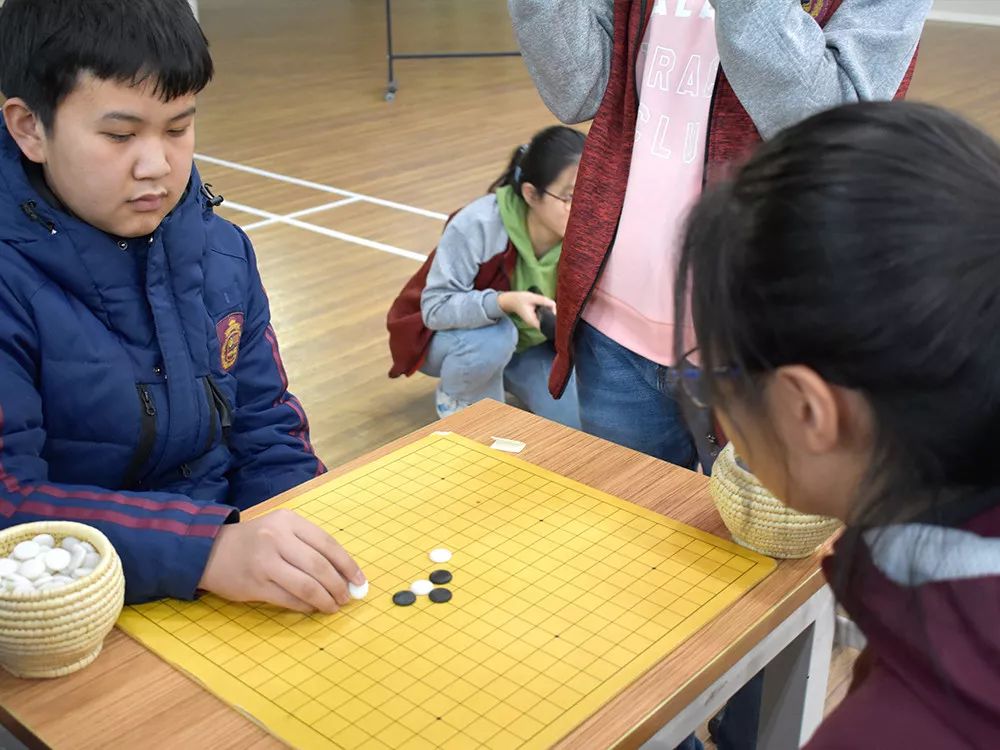 开云登录入口关于赛前社区盾传出新动向，上海久事战术微调，管理层表态：赛场秩序良好，训练强度明显提升的信息